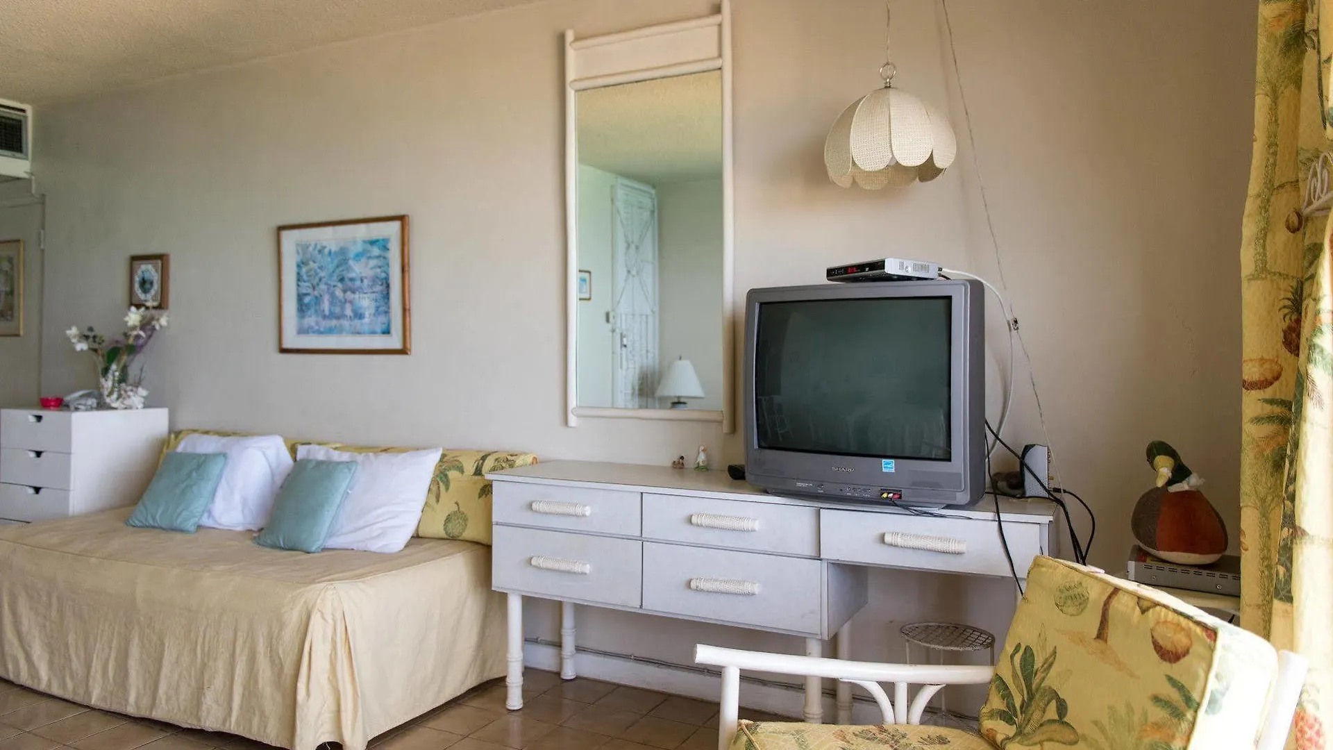 Coral Reef Beach Suite At Montego Bay Club Resort